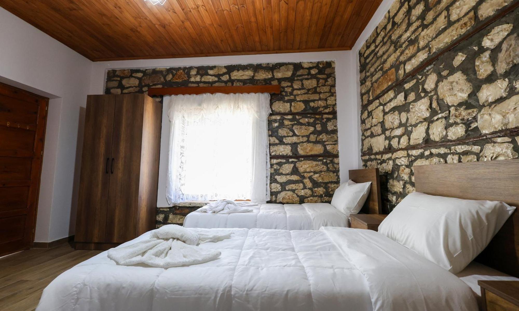 Villa Shpiragu Village Experience Берат Екстериор снимка