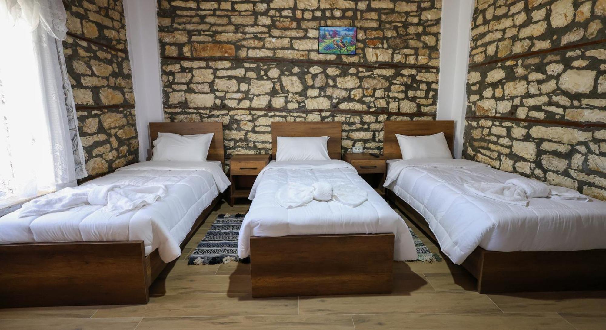 Villa Shpiragu Village Experience Берат Екстериор снимка