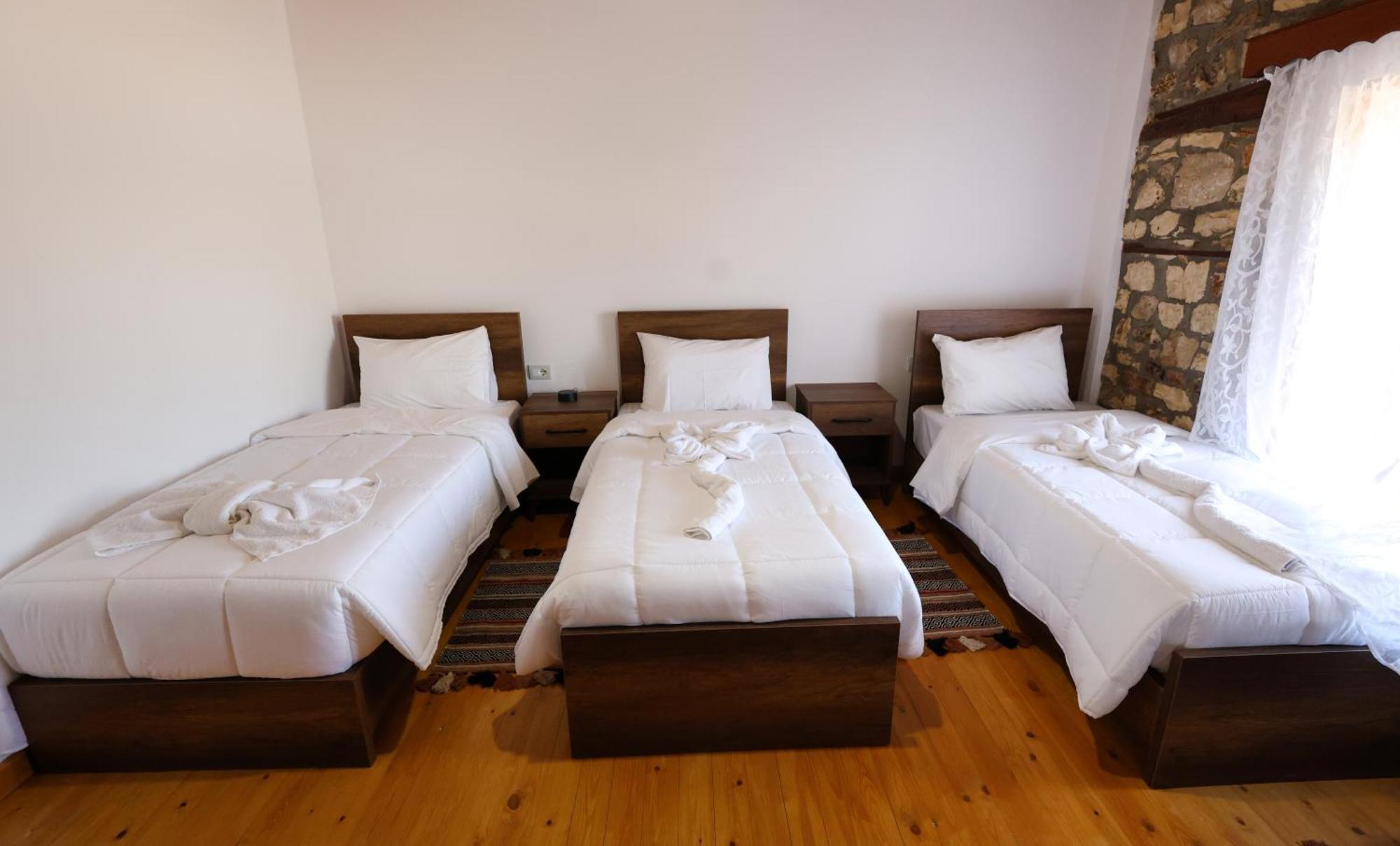 Villa Shpiragu Village Experience Берат Екстериор снимка
