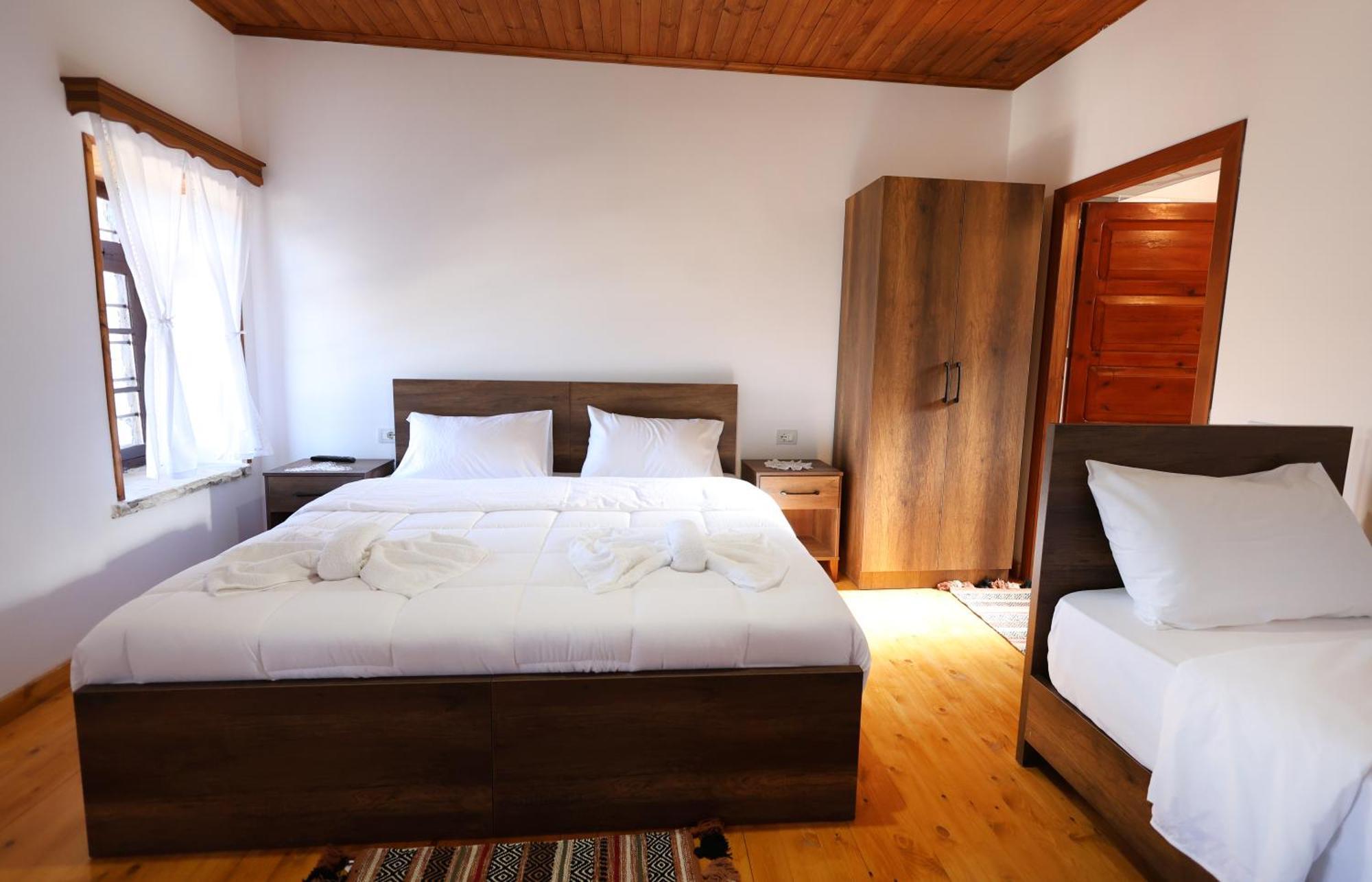Villa Shpiragu Village Experience Берат Екстериор снимка