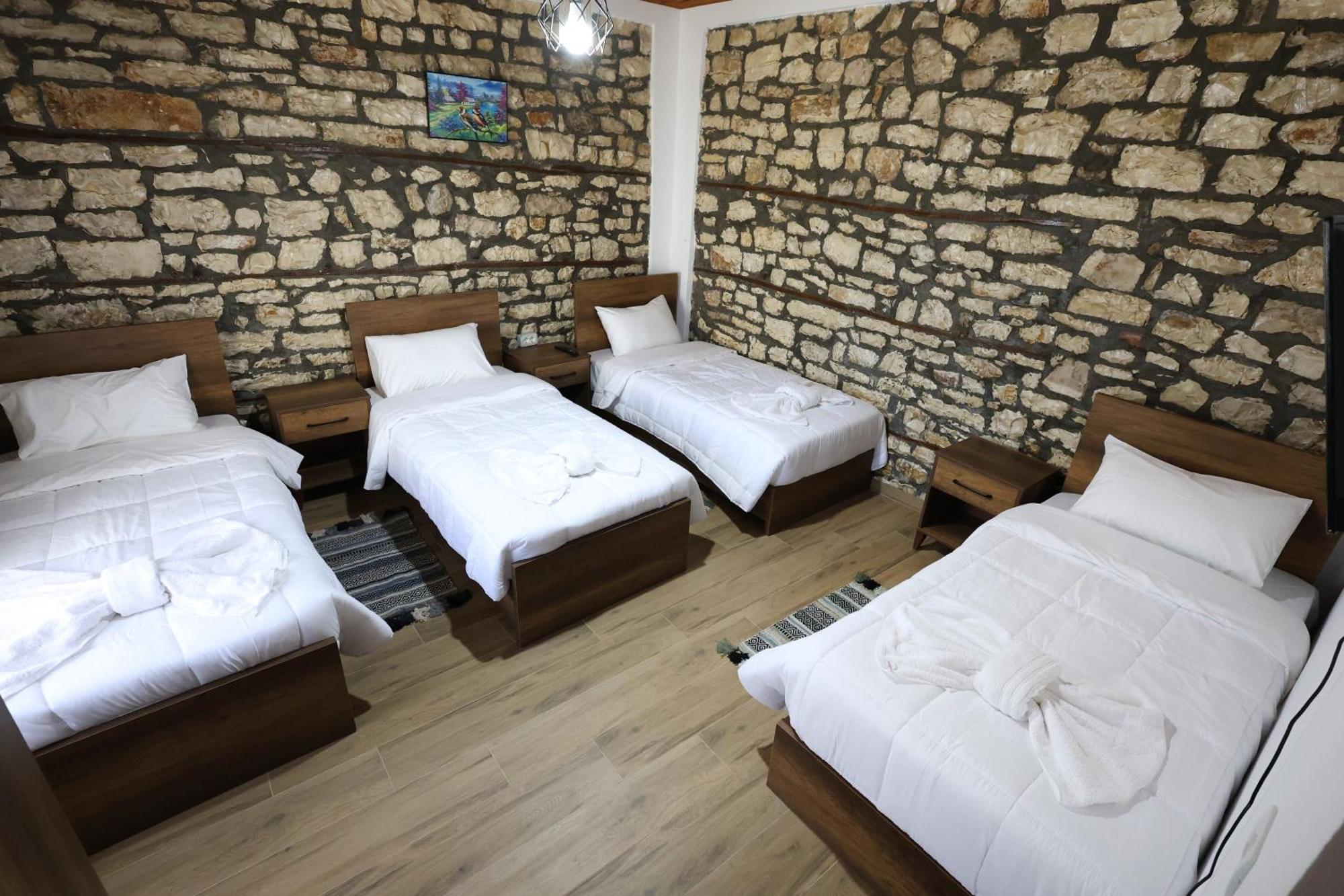 Villa Shpiragu Village Experience Берат Екстериор снимка