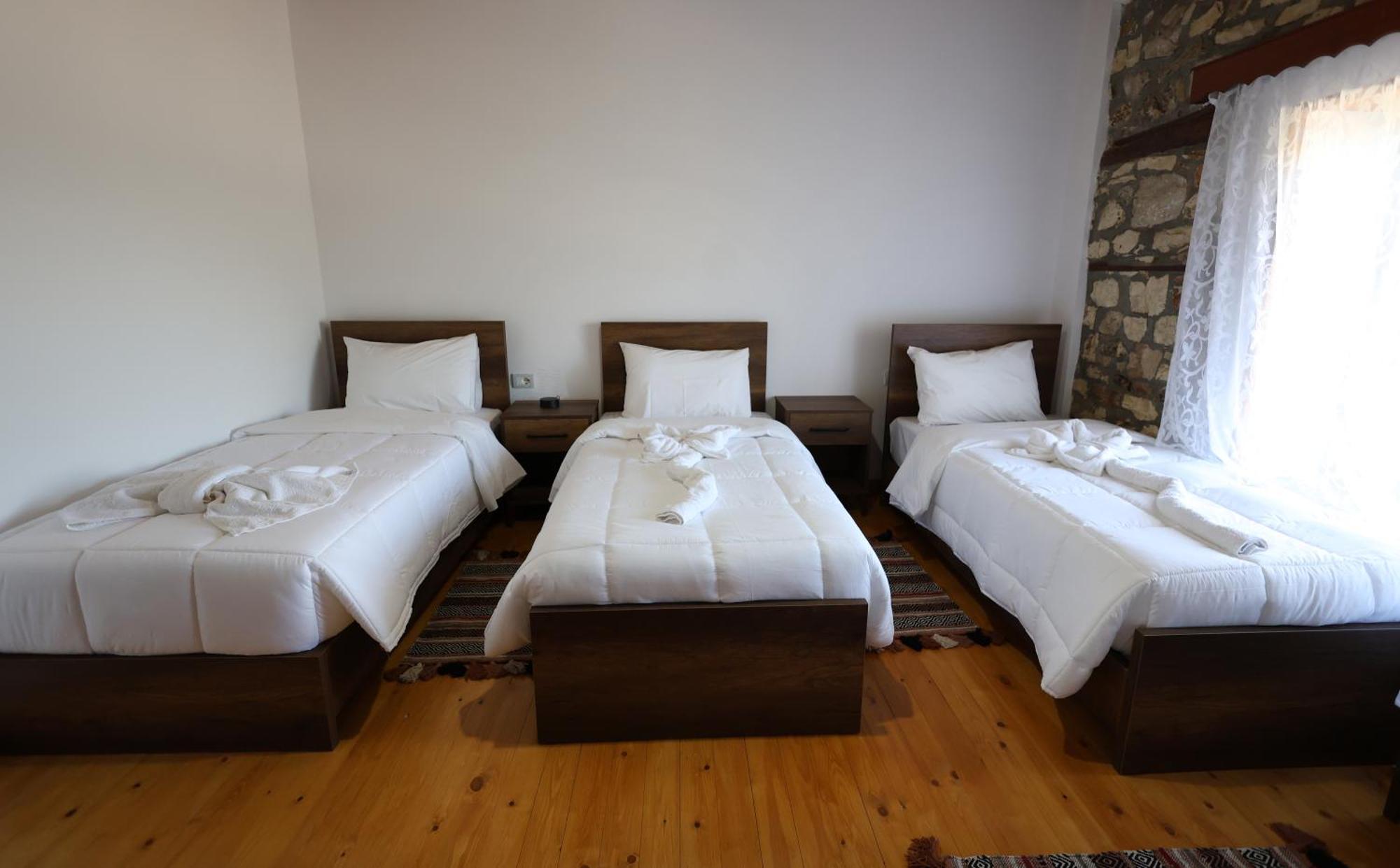 Villa Shpiragu Village Experience Берат Екстериор снимка